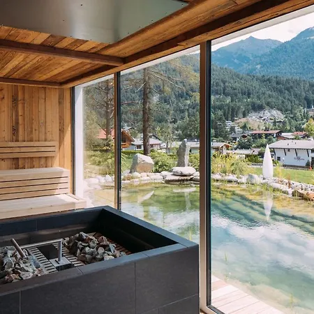 Alpin Sacher 蒂罗尔-泽费尔德