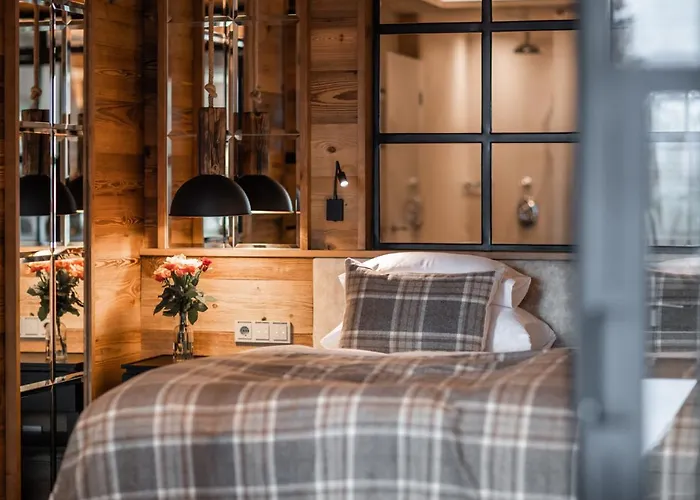 Hotel Alpin Sacher 5*