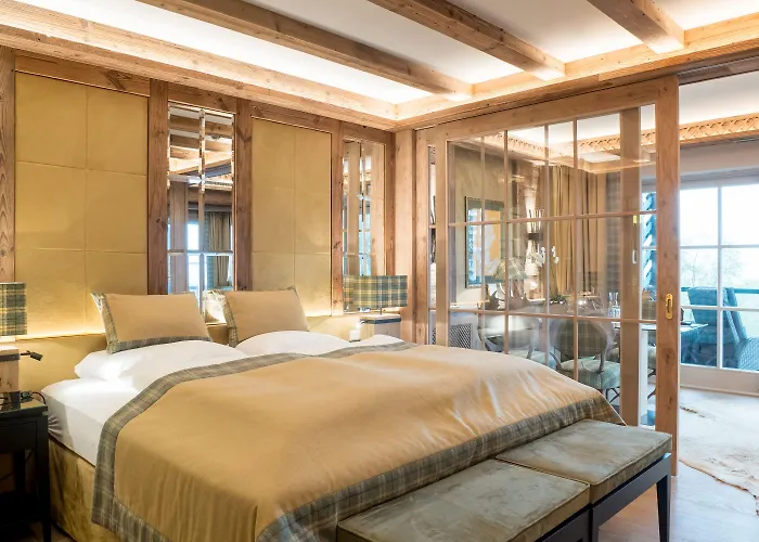 Hotel Alpin Sacher 5*