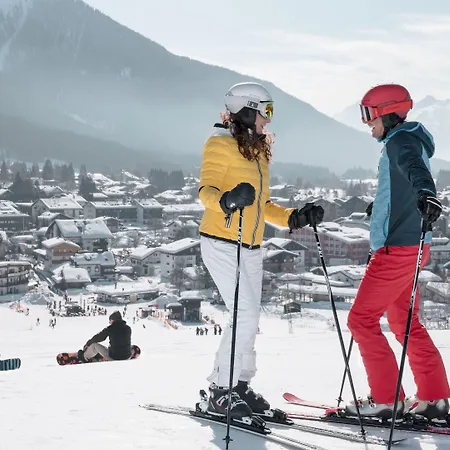 Alpin Sacher Отель Зеефельд в Тироле