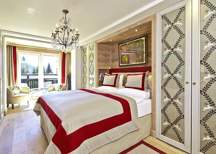 Hotel Alpin Sacher 5*